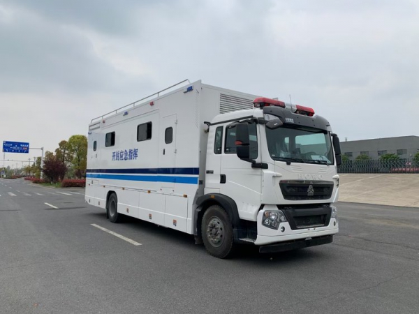 移動(dòng)應(yīng)急指揮車