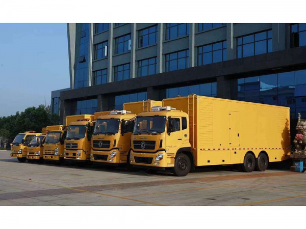 東風天龍應急搶險發(fā)電車 東風天龍應急搶險發(fā)電車